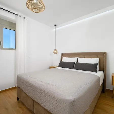Springs Avli Apartment Zaros